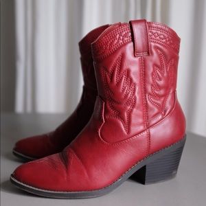 Red Cowgirl Boots (7 1/2)